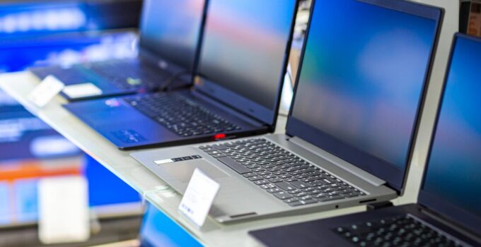 Laptop-Liquidation-Lots-Apple-Dell-Business-Computer-Surplus-Inventory–-Coastal-Surplus-Solutions-680×350